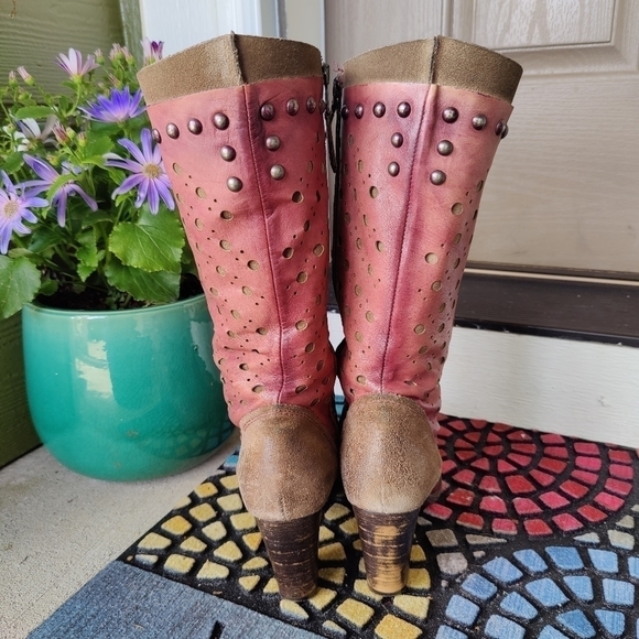 MJUS Italian Studded Red Brown Leather Heel Boots Textured Cut Outs Size 38 US 8 - Picture 6 of 15